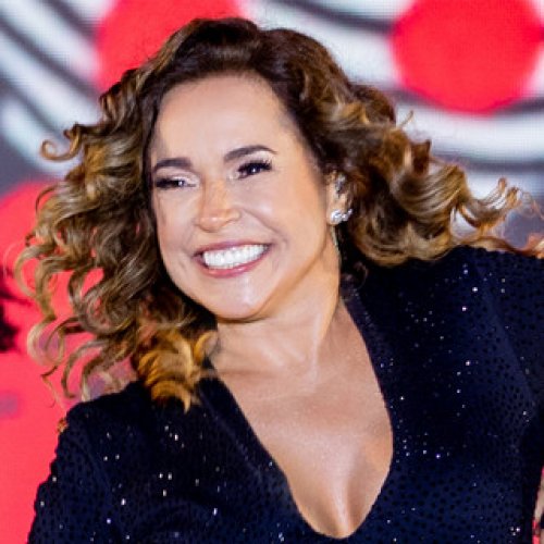 [Daniela Mercury]